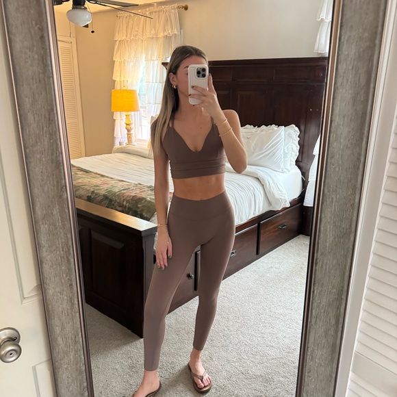 Matching Workout Set - Picture 5 of 6